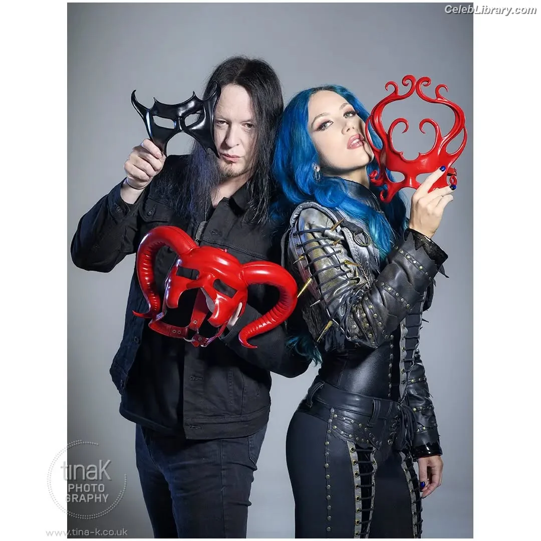 Alissa White-Gluz photo 11 of 1540