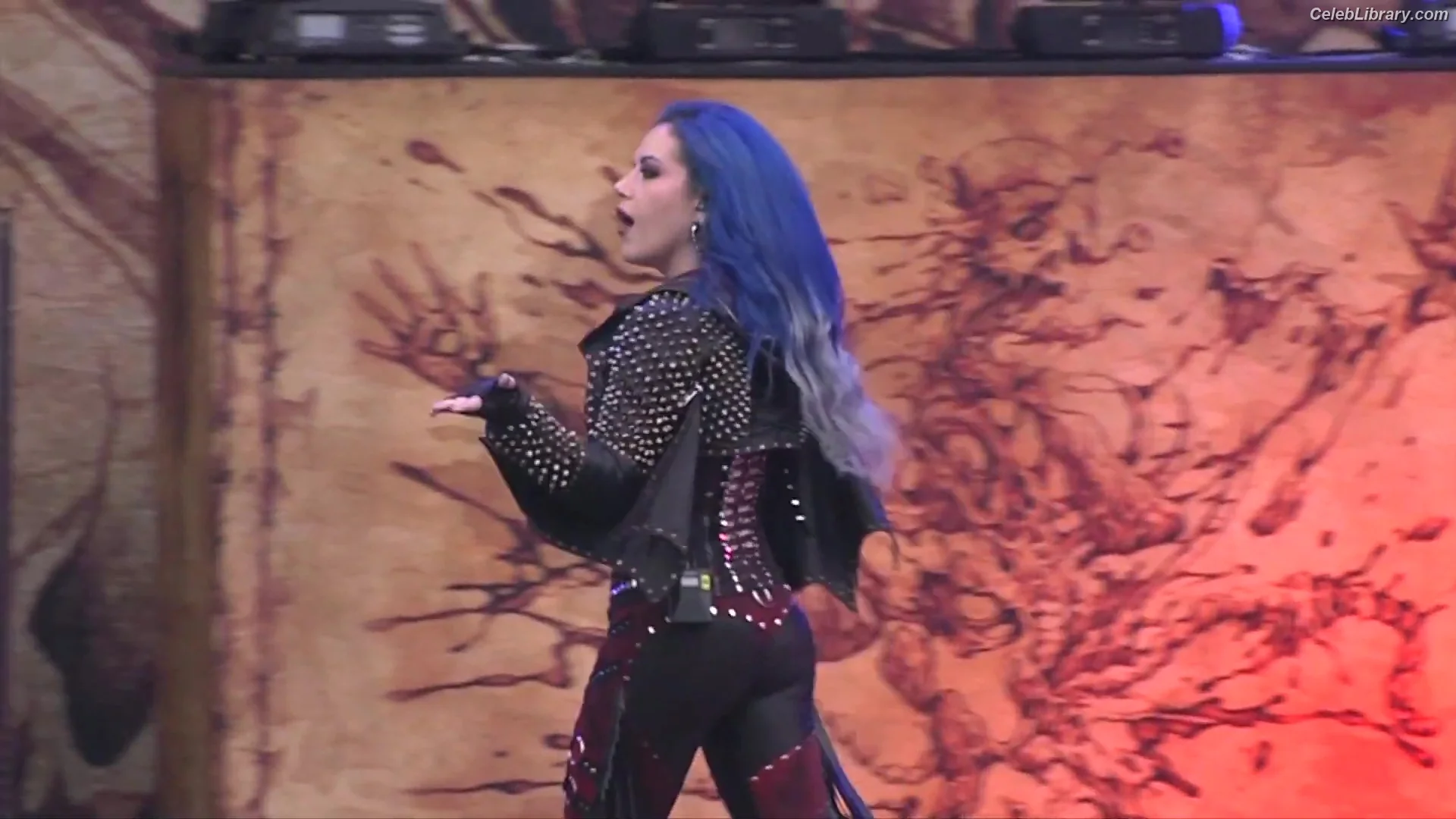 Alissa White-Gluz photo 3 of 1540