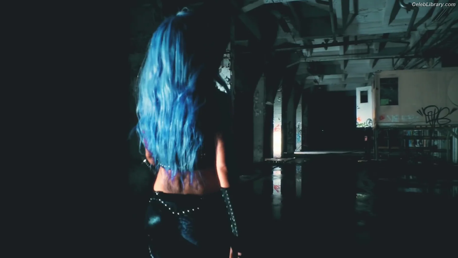 Alissa White-Gluz photo 16 of 1540