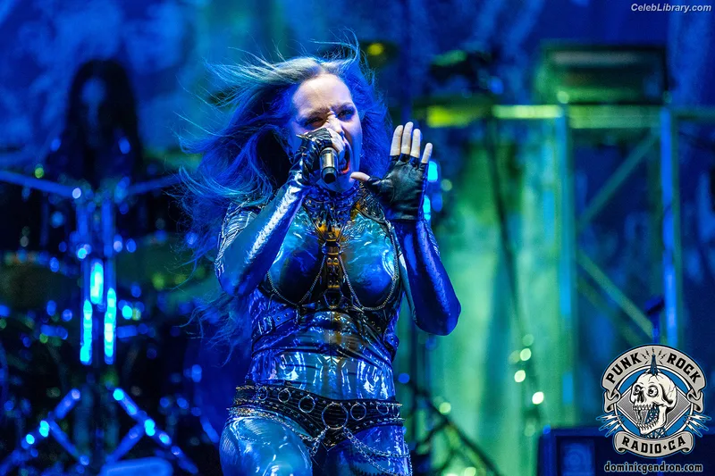 Alissa White-Gluz photo 1 of 1541