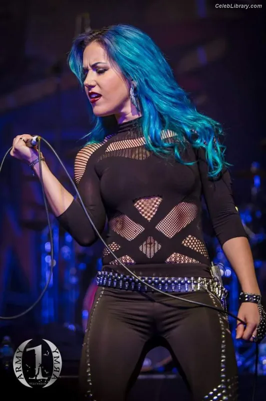 Alissa White-Gluz photo 5 of 1541