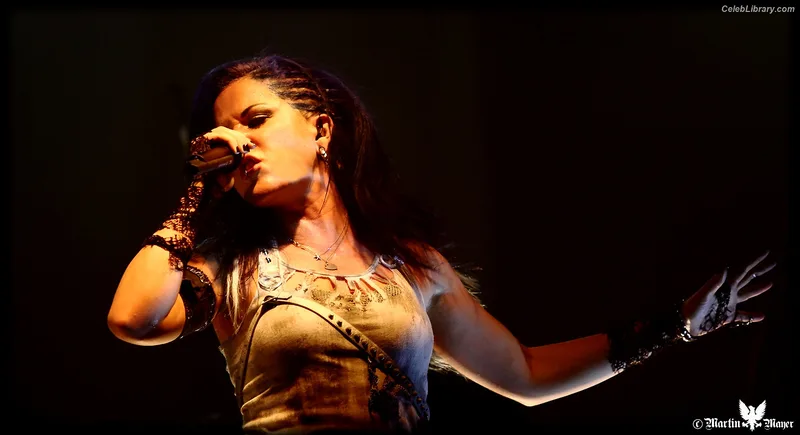 Alissa White-Gluz photo 20 of 1541