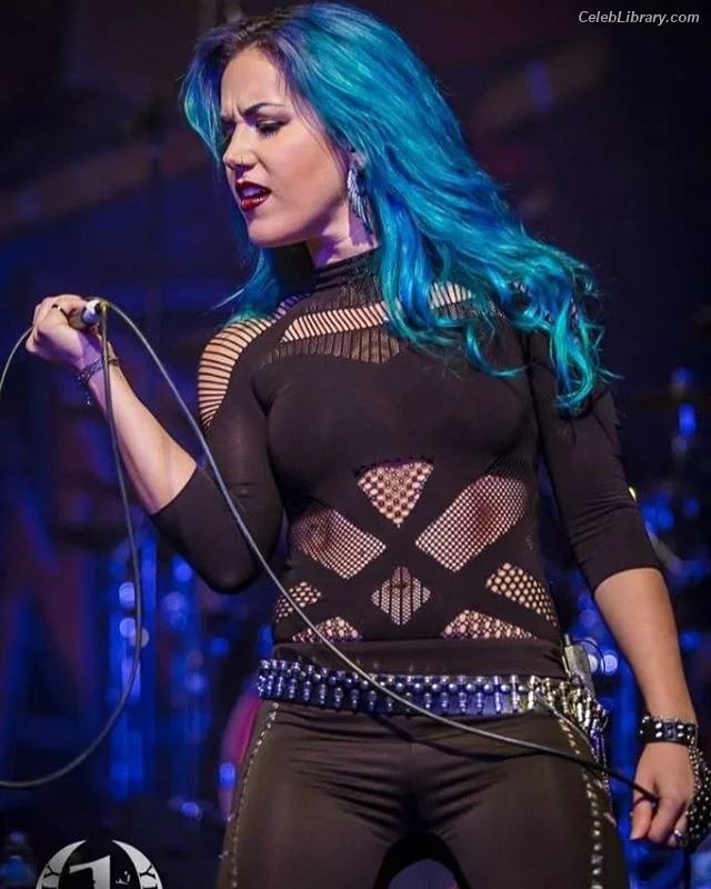 Alissa White-Gluz photo 7 of 1541