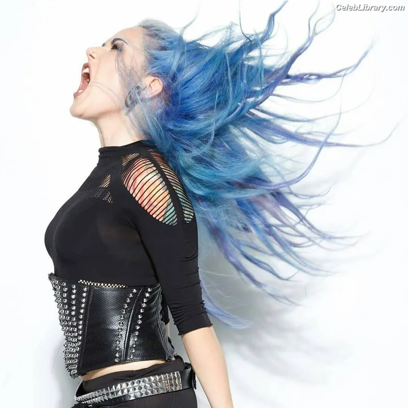 Alissa White-Gluz photo 19 of 1541