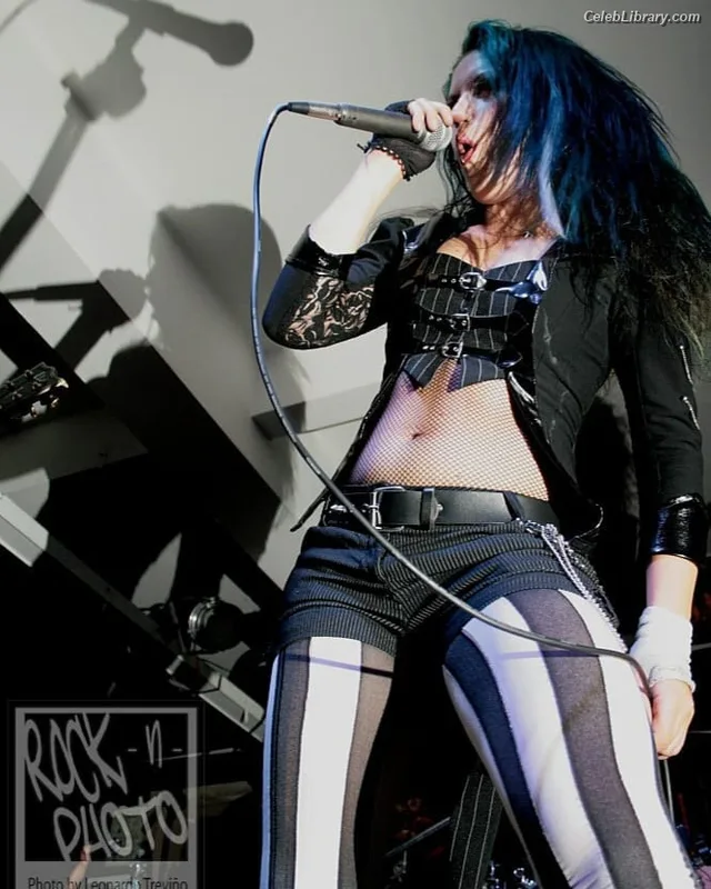 Alissa White-Gluz photo 21 of 1541