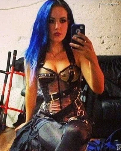 Alissa White-Gluz photo 6 of 1541
