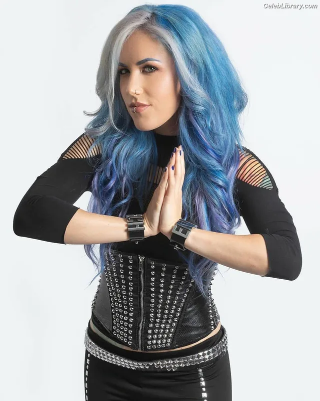 Alissa White-Gluz photo 22 of 1541