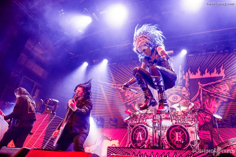 Alissa White-Gluz photo 1 of 1541