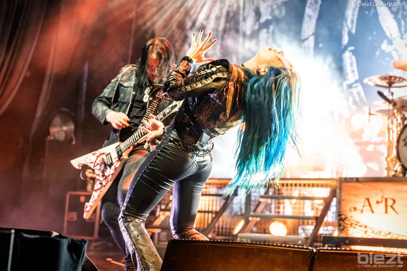 Alissa White-Gluz photo 6 of 1541