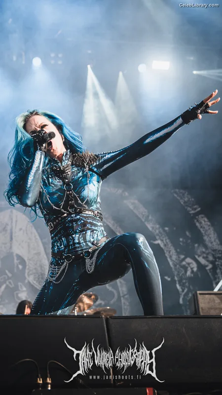 Alissa White-Gluz photo 12 of 1541