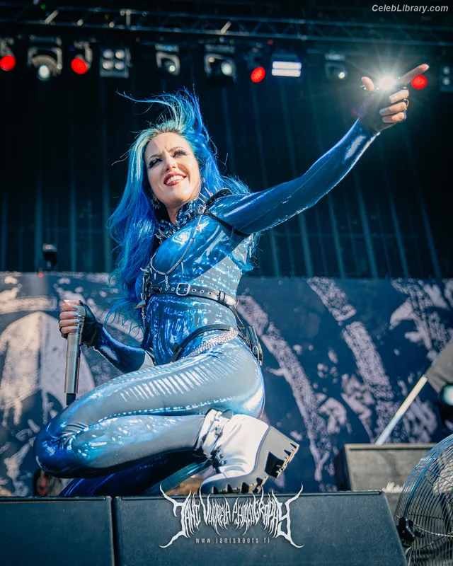Alissa White-Gluz photo 17 of 1541