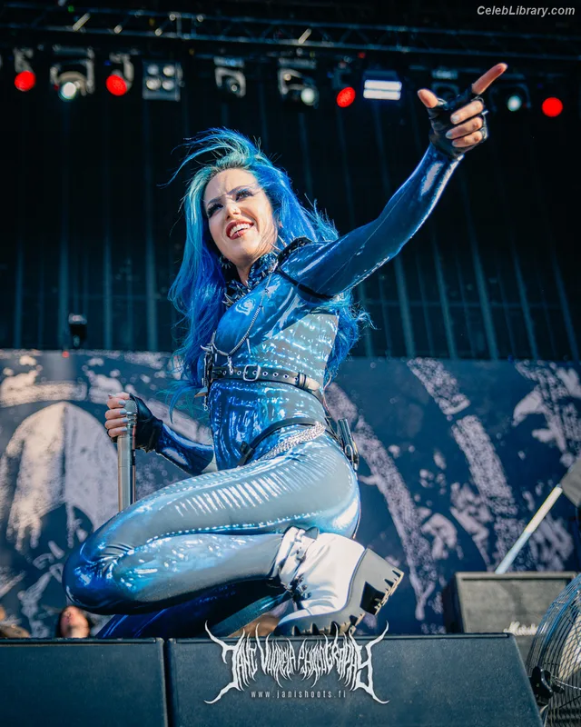 Alissa White-Gluz photo 18 of 1541