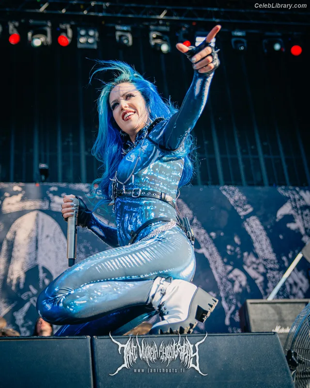 Alissa White-Gluz photo 20 of 1541