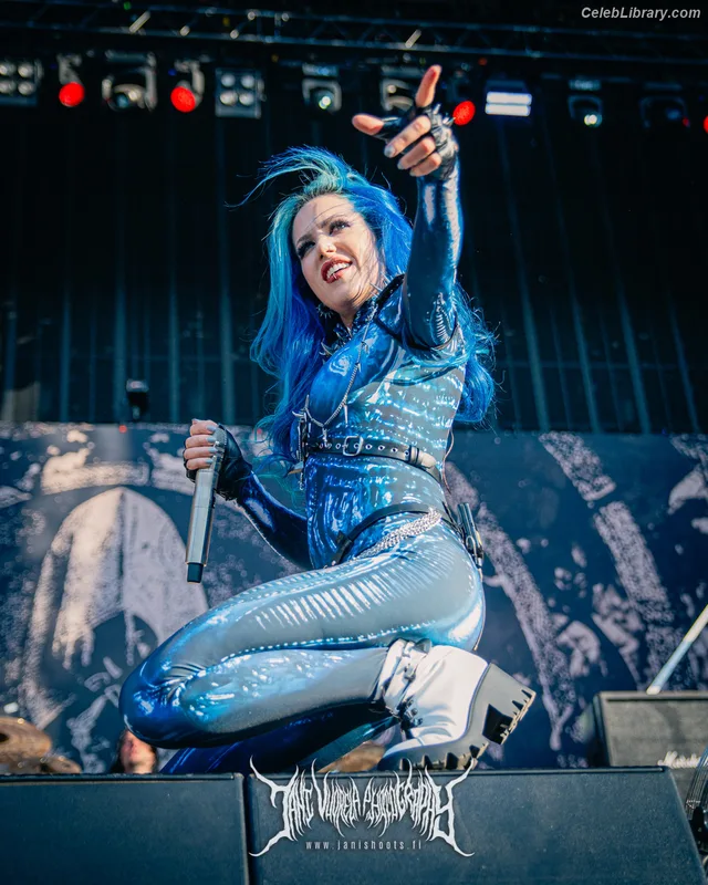 Alissa White-Gluz photo 21 of 1541