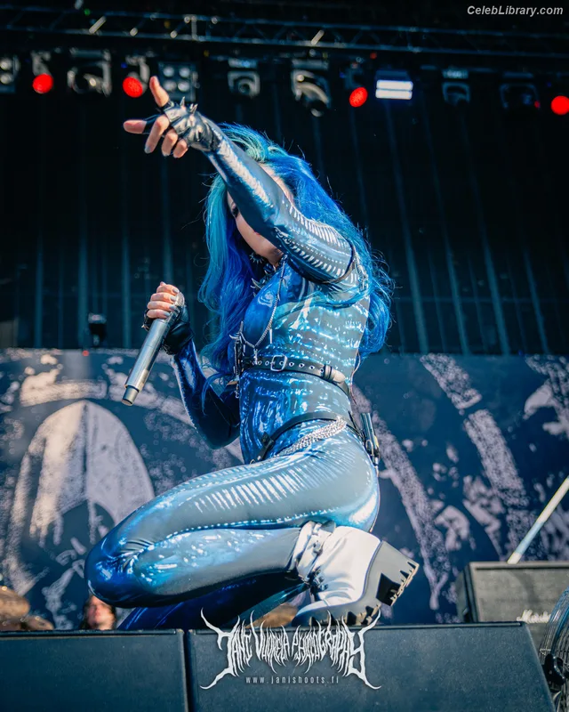 Alissa White-Gluz photo 23 of 1541