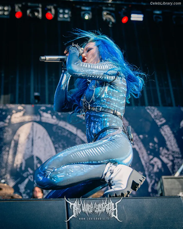 Alissa White-Gluz photo 1 of 1541