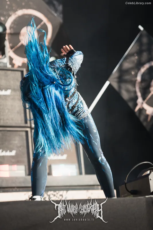 Alissa White-Gluz photo 11 of 1541