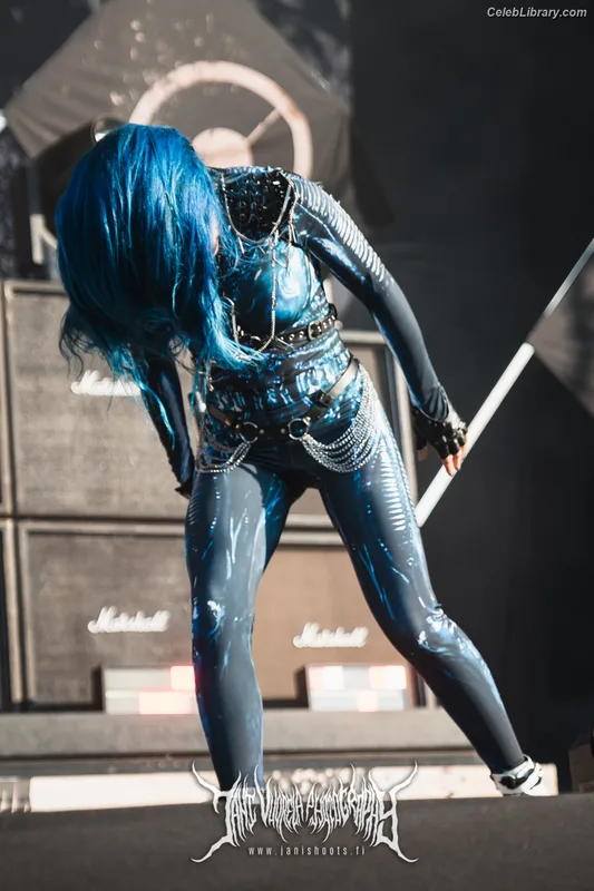 Alissa White-Gluz photo 12 of 1541