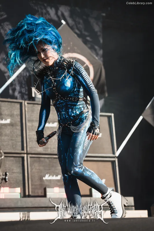 Alissa White-Gluz photo 13 of 1541