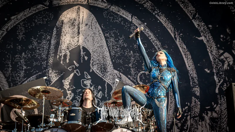 Alissa White-Gluz photo 15 of 1541