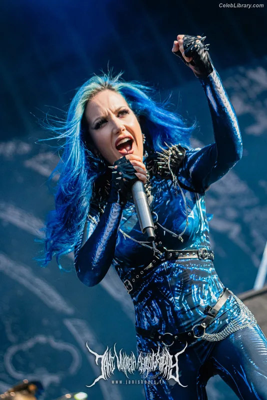 Alissa White-Gluz photo 19 of 1541