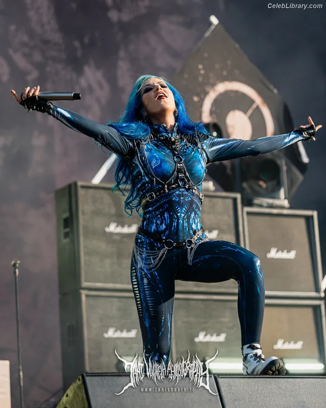 Alissa White-Gluz photo 11 of 1541