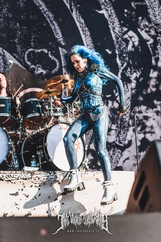 Alissa White-Gluz photo 2 of 1541