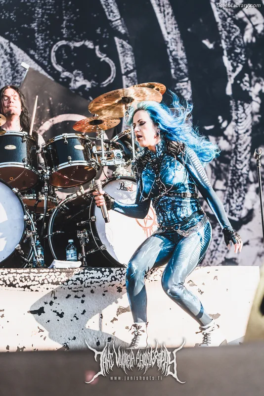 Alissa White-Gluz photo 3 of 1541