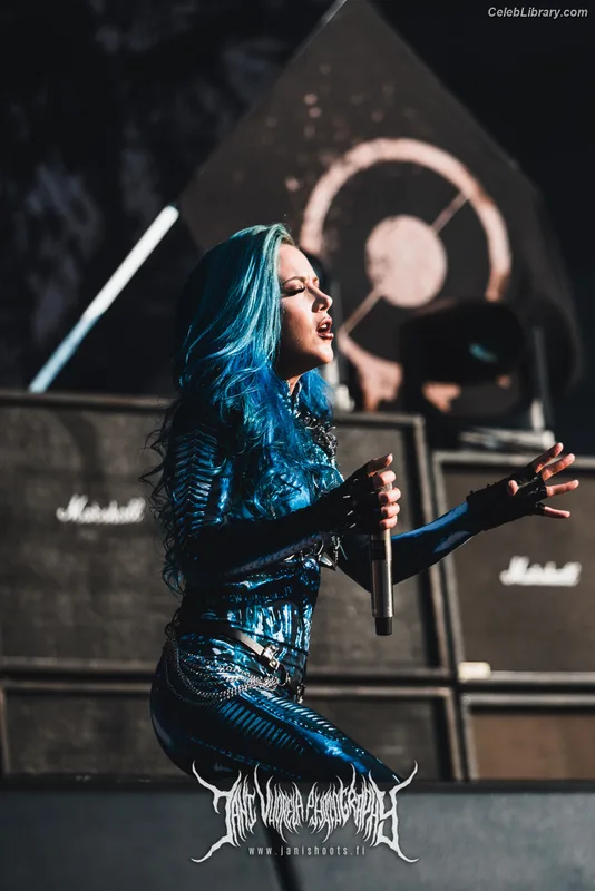 Alissa White-Gluz photo 9 of 1541