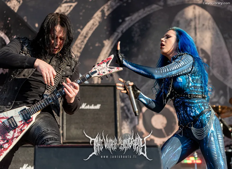 Alissa White-Gluz photo 14 of 1541