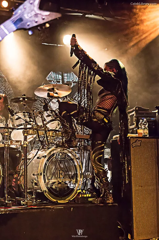 Alissa White-Gluz photo 20 of 1541