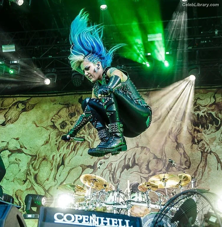 Alissa White-Gluz photo 1 of 1541