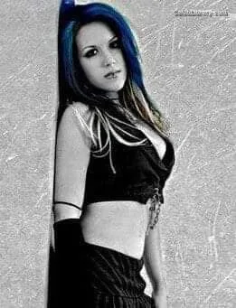 Alissa White-Gluz photo 12 of 1541