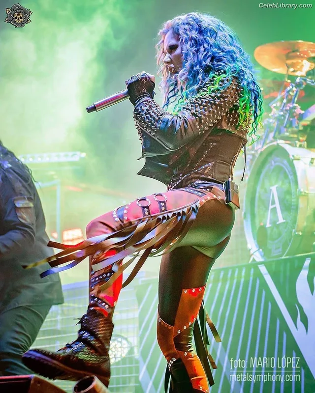 Alissa White-Gluz photo 13 of 1541