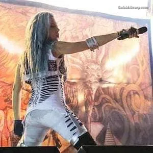 Alissa White-Gluz photo 17 of 1541