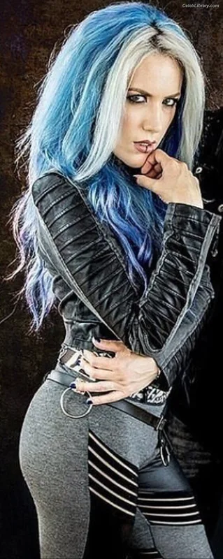 Alissa White-Gluz photo 8 of 1541