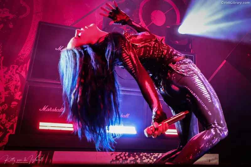 Alissa White-Gluz photo 14 of 1541