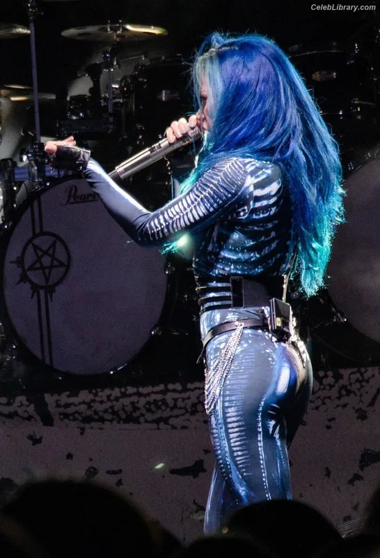 Alissa White-Gluz photo 1 of 1541