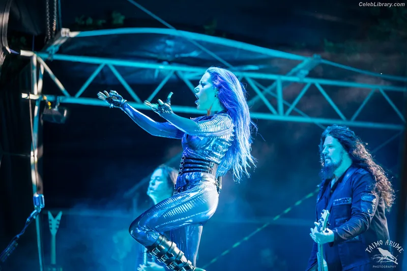 Alissa White-Gluz photo 10 of 1541
