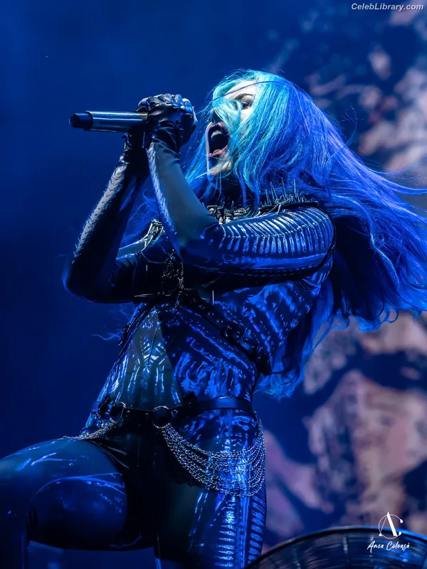 Alissa White-Gluz photo 20 of 1541