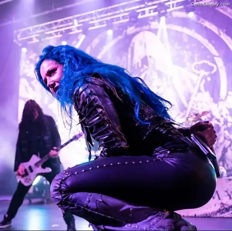 Alissa White-Gluz photo 4 of 1541
