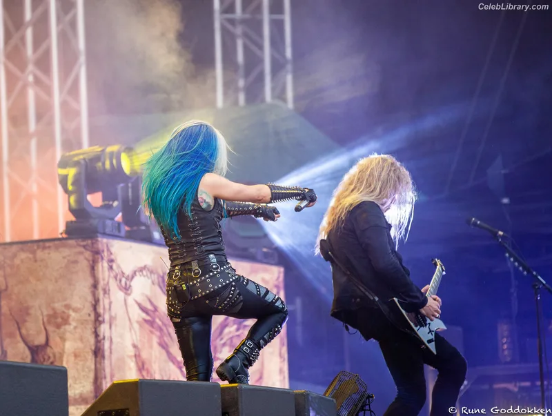 Alissa White-Gluz photo 14 of 1541