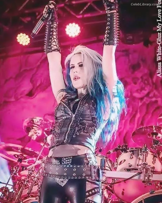 Alissa White-Gluz photo 16 of 1541