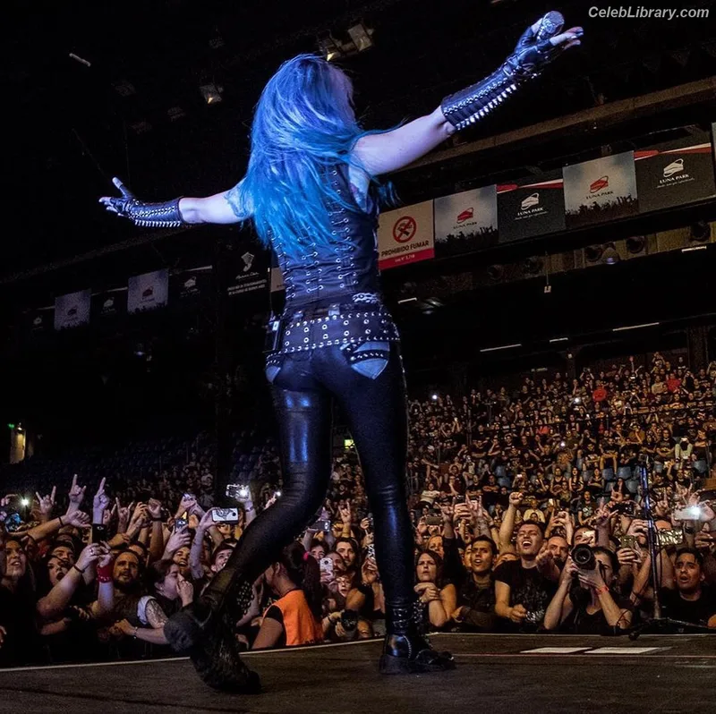 Alissa White-Gluz photo 19 of 1541