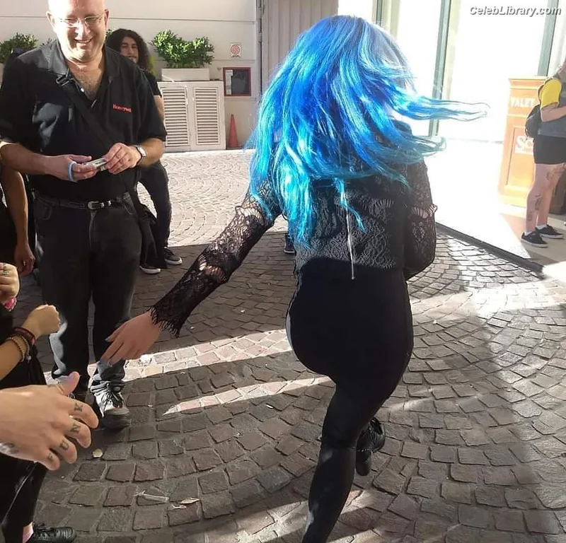 Alissa White-Gluz photo 20 of 1541