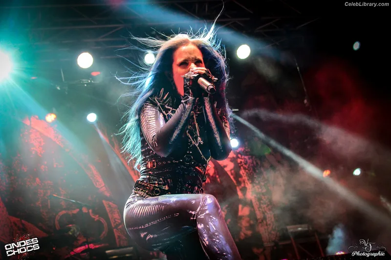 Alissa White-Gluz photo 22 of 1541