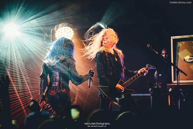 Alissa White-Gluz photo 6 of 1541