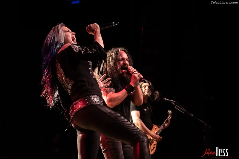 Alissa White-Gluz photo 22 of 1541