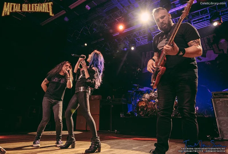 Alissa White-Gluz photo 1 of 1541