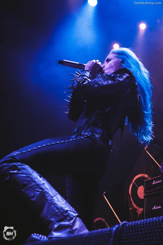 Alissa White-Gluz photo 2 of 1541
